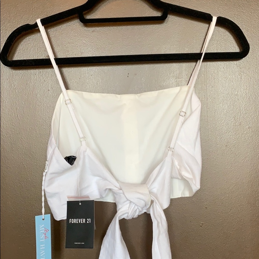 White Linen Crop Too - Picture 2 of 3